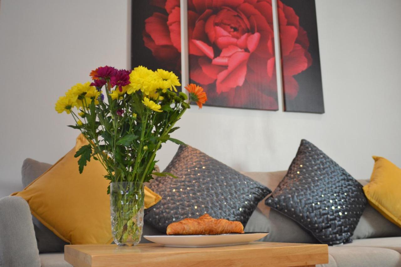 Epicsa - Family & Corporate Stay Mews Apartments With Free Parking Cambridge Zewnętrze zdjęcie